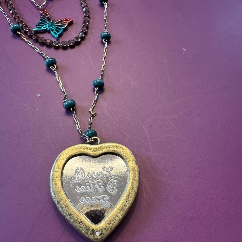 Betsey Johnson Love Flies Free Necklace - Picture 3 of 10